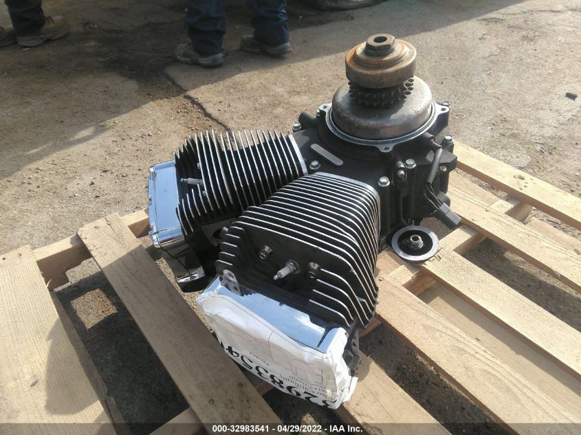 2004 HARLEY-DAVIDSON FXDWGI ENGINE GPW4317611