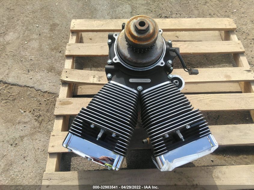 2004 HARLEY-DAVIDSON FXDWGI ENGINE GPW4317611