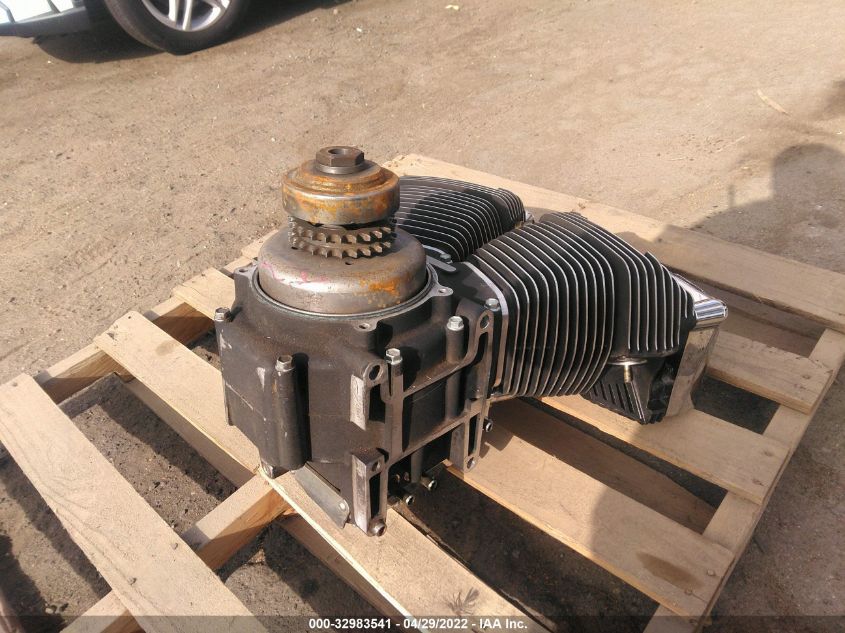 2004 HARLEY-DAVIDSON FXDWGI ENGINE GPW4317611
