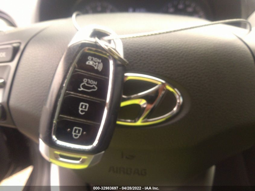 2020 HYUNDAI KONA SEL KM8K22AA0LU575357
