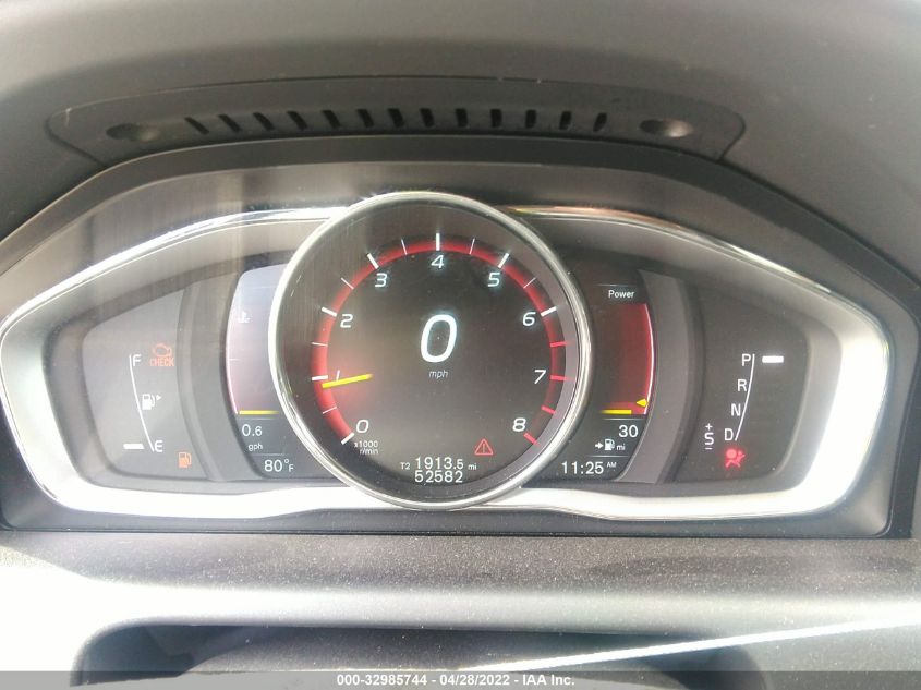 2015 VOLVO XC60 T6 DRIVE-E YV449MDK2F2742727