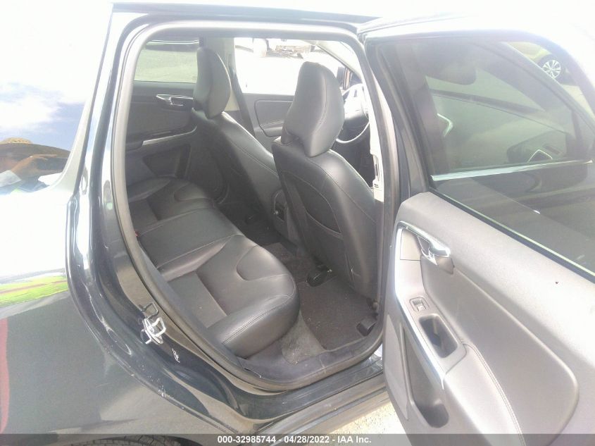 2015 VOLVO XC60 T6 DRIVE-E YV449MDK2F2742727