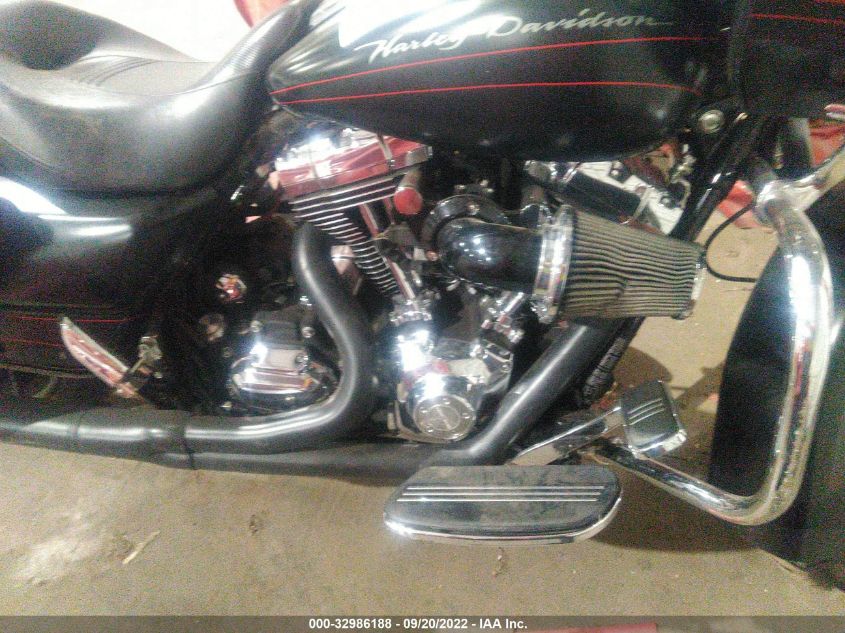 2011 HARLEY-DAVIDSON FLTRX 1HD1KH431BB677887