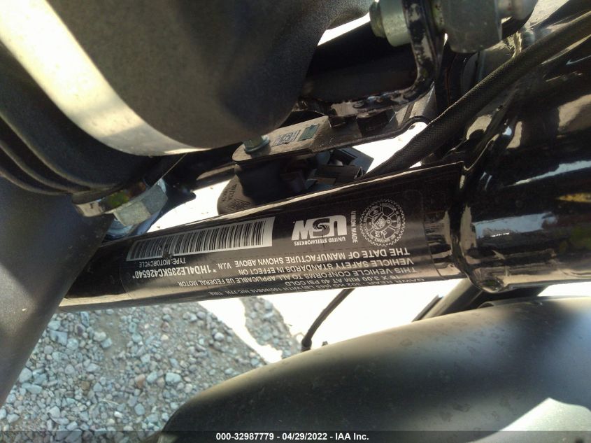 2019 HARLEY-DAVIDSON XL883 N 1HD4LE235KC426540