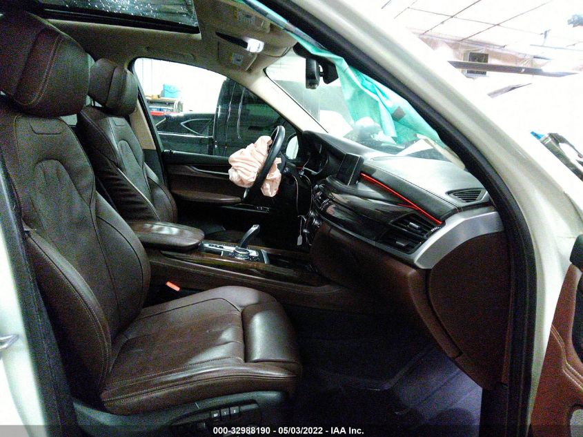 2015 BMW X5 XDRIVE35I 5UXKR0C55F0P10752