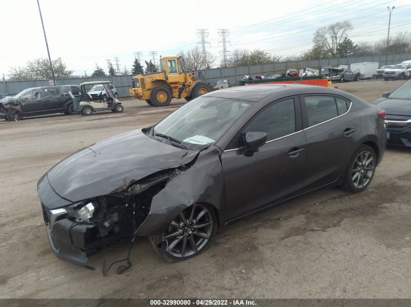 2018 MAZDA MAZDA3 4-DOOR TOURING 3MZBN1V35JM243270