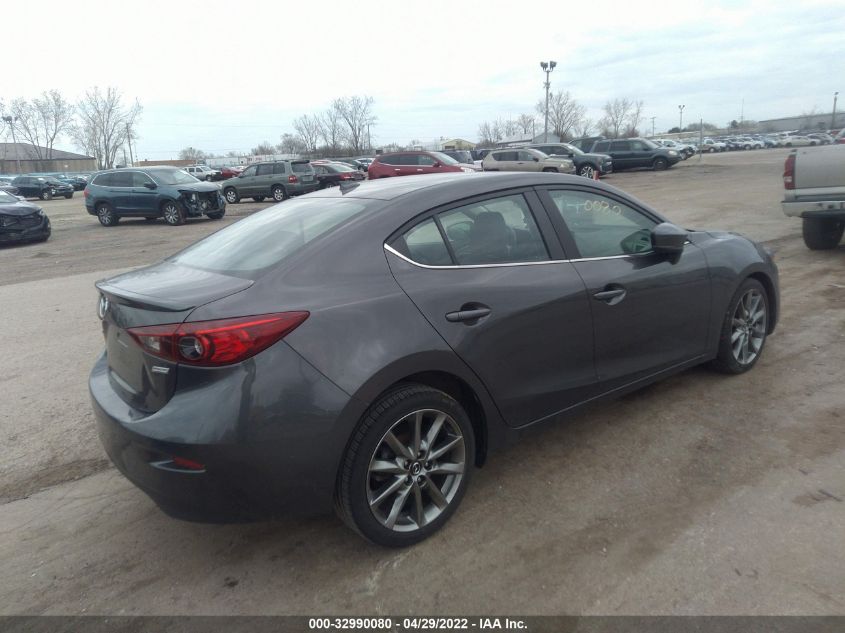 2018 MAZDA MAZDA3 4-DOOR TOURING 3MZBN1V35JM243270