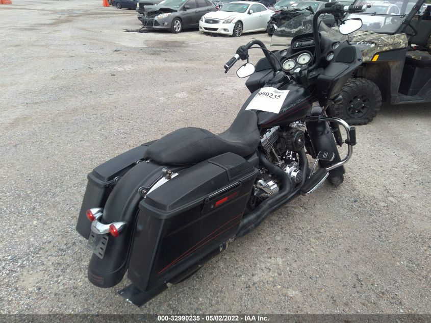 2011 HARLEY-DAVIDSON FLTRX 1HD1KHM17BB673051