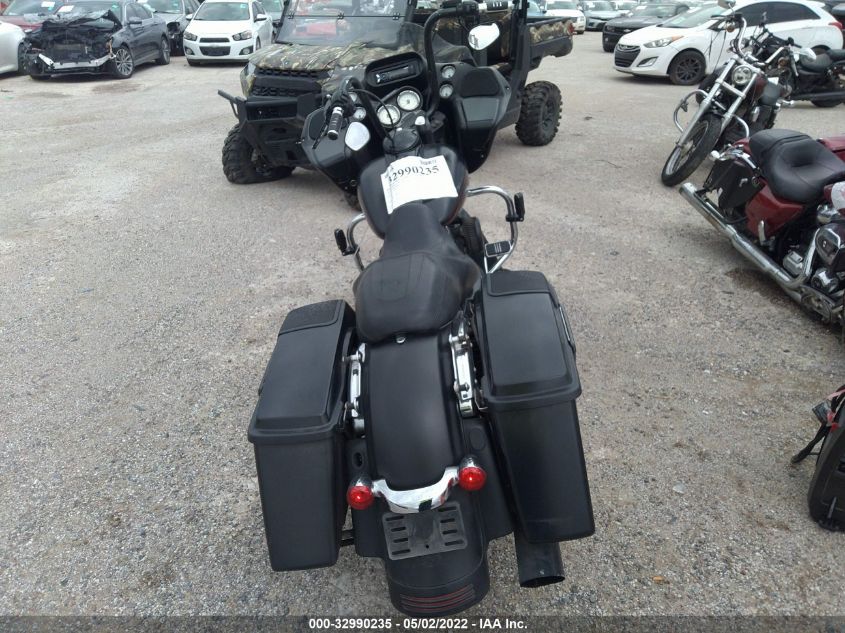 2011 HARLEY-DAVIDSON FLTRX 1HD1KHM17BB673051