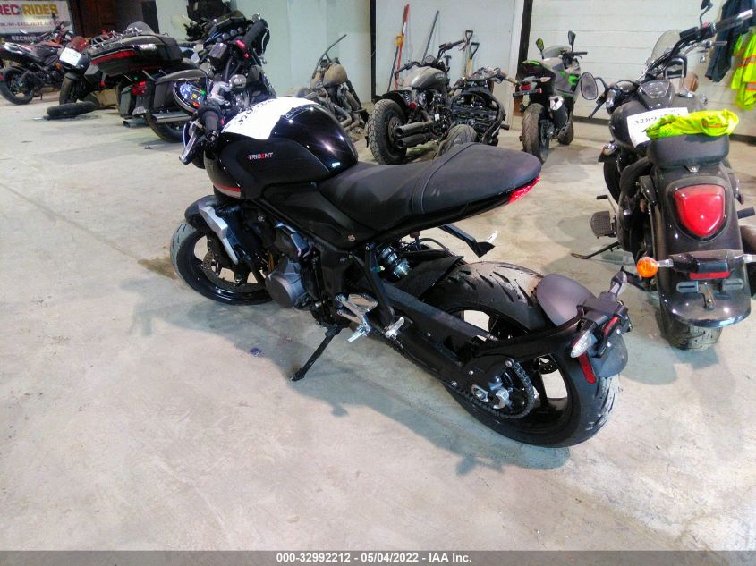 2022 TRIUMPH MOTORCYCLE TRIDENT 660 SMTL10UL7NTAW8269