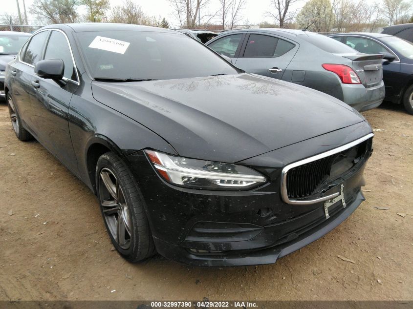 2018 VOLVO S90 MOMENTUM LVY982MK2JP023501