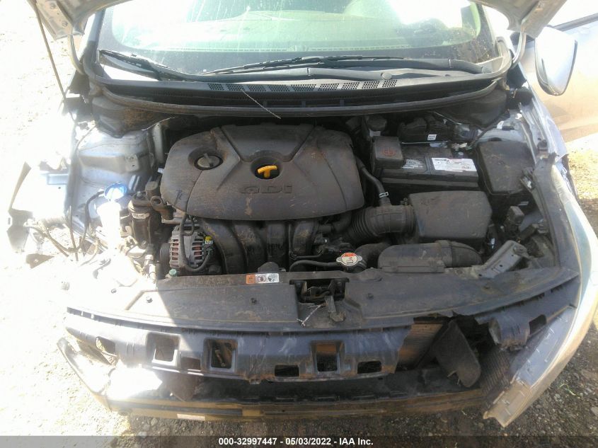 2018 KIA FORTE5 LX KNAFK5A83J5772824