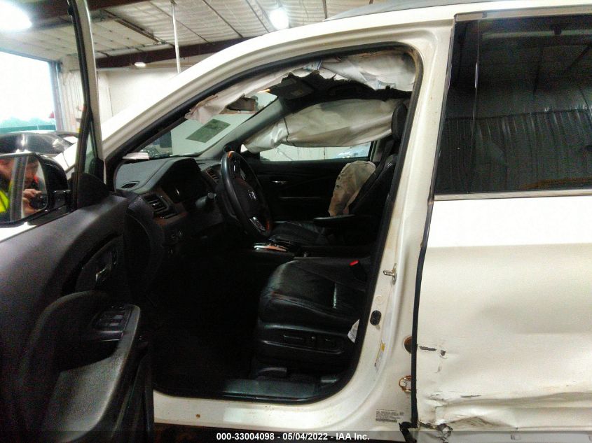 2019 HONDA PILOT TOURING 8-PASSENGER 5FNYF6H91KB034573