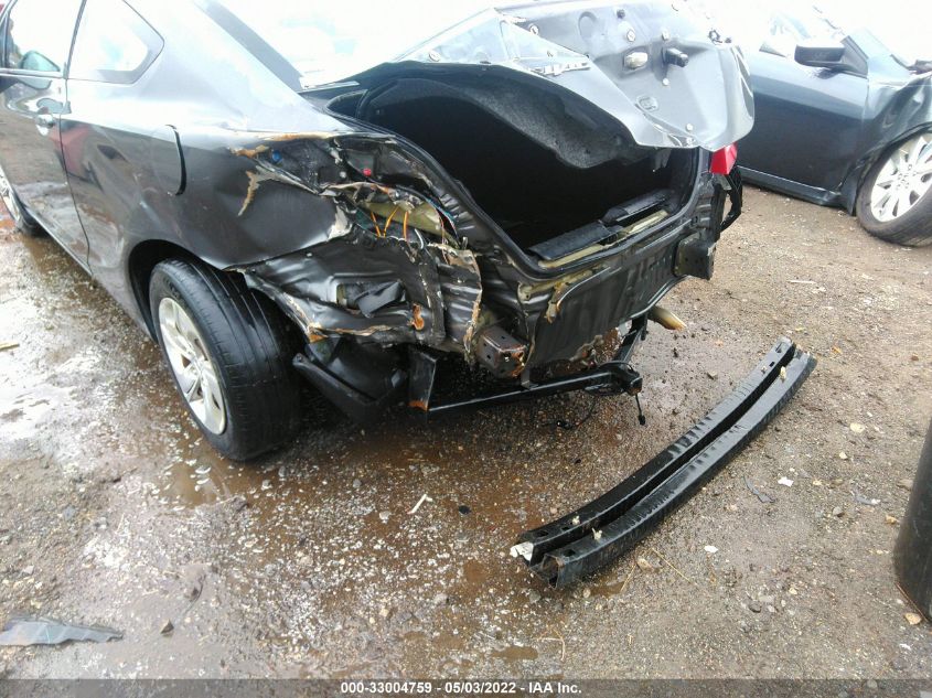 2013 HONDA CIVIC CPE LX 2HGFG3B5XDH523366