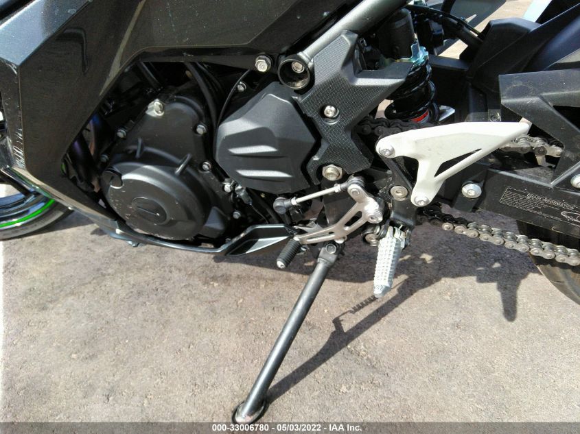 2022 KAWASAKI EX400 JKAEXKH1XNDAE6342