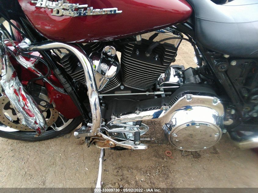 2010 HARLEY-DAVIDSON FLHX 1HD1KB413AB644190