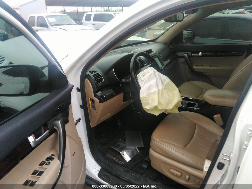 2014 KIA SORENTO LX 5XYKT4A69EG482477