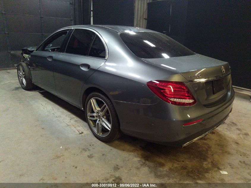 2018 MERCEDES-BENZ E-CLASS 300 4MATIC WDDZF4KB7JA470376