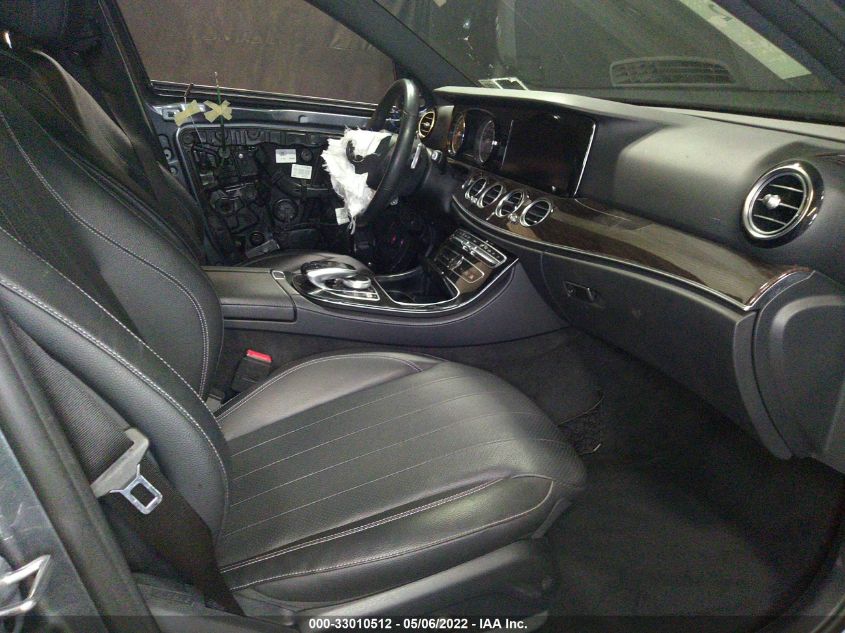 2018 MERCEDES-BENZ E-CLASS 300 4MATIC WDDZF4KB7JA470376