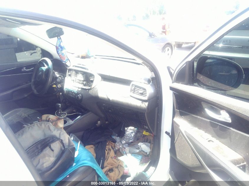 2017 KIA SORENTO LX V6 5XYPG4A54HG216354