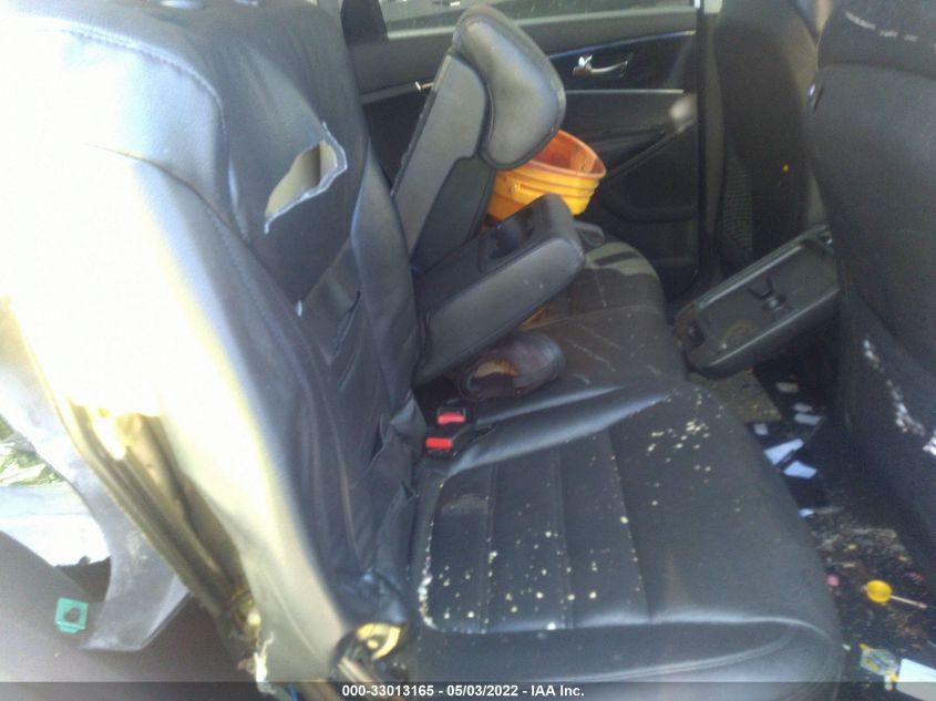 2017 KIA SORENTO LX V6 5XYPG4A54HG216354