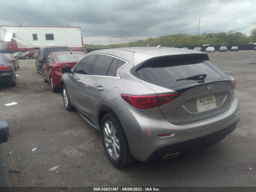 2017 INFINITI QX30 SJKCH5CP7HA019823