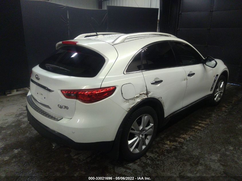2015 INFINITI QX70 JN8CS1MW2FM482102