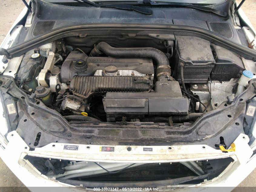 2015 VOLVO XC60 T5 YV4612RK9F2677789