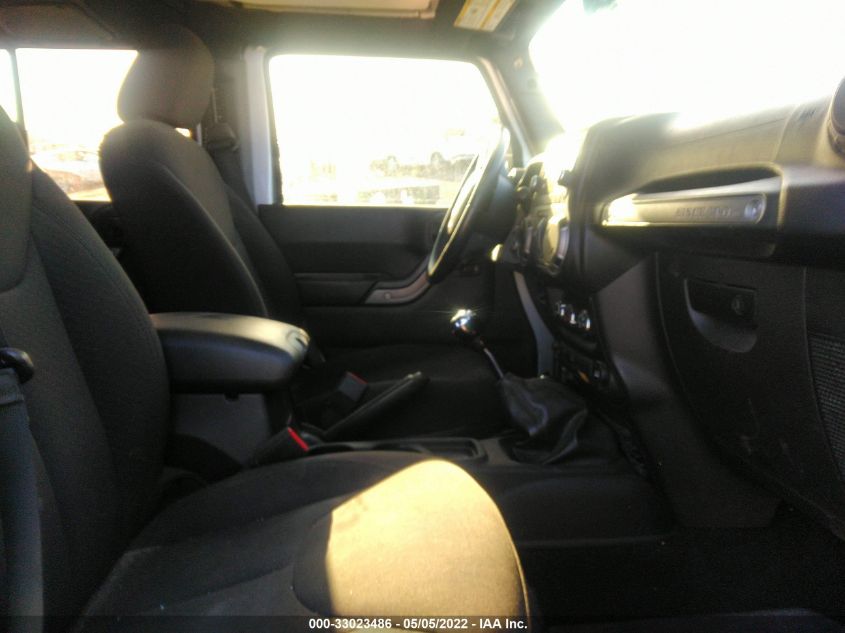 2015 JEEP WRANGLER UNLIMITED SPORT 1C4BJWDG2FL581086