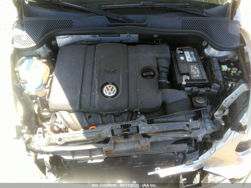 2013 VOLKSWAGEN BEETLE COUPE 3VWJX7AT1DM676197
