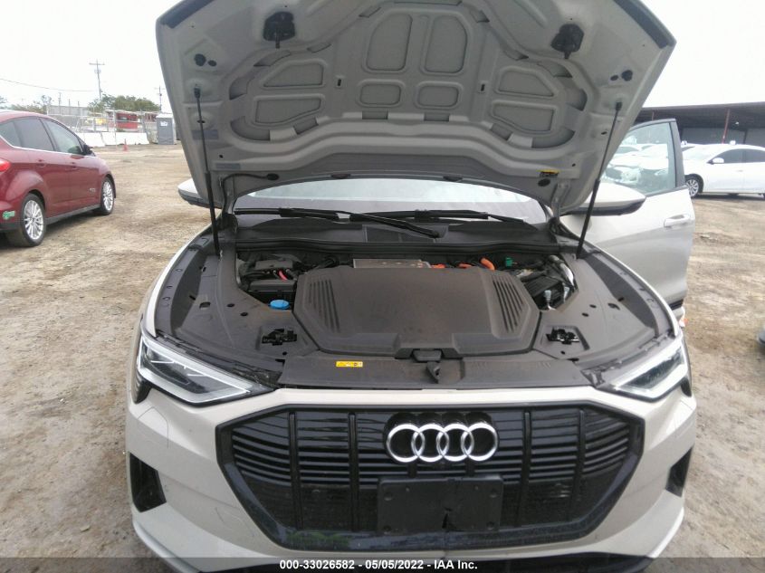 2021 AUDI E-TRON PREMIUM WA1AAAGE5MB013095