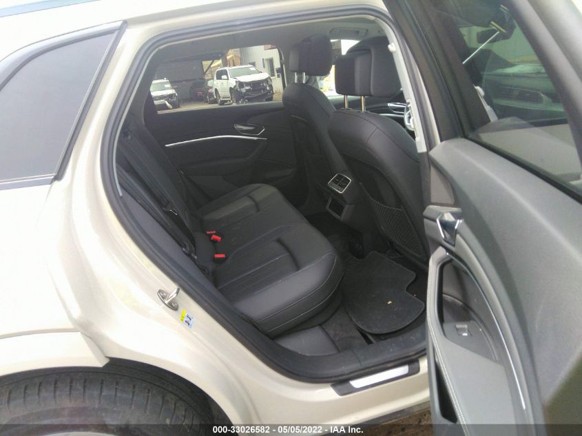 2021 AUDI E-TRON PREMIUM WA1AAAGE5MB013095