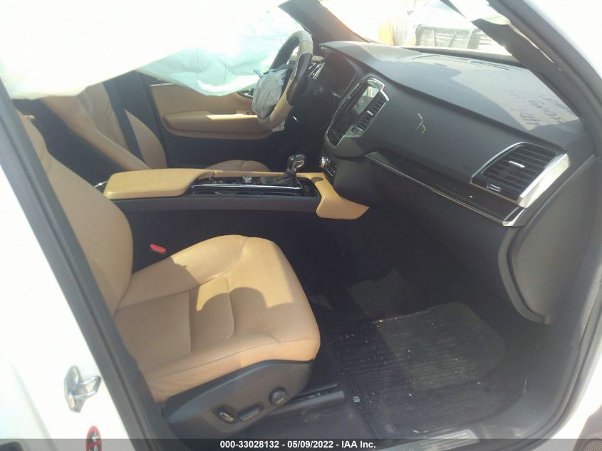 2017 VOLVO XC90 MOMENTUM YV4A22PK0H1153028
