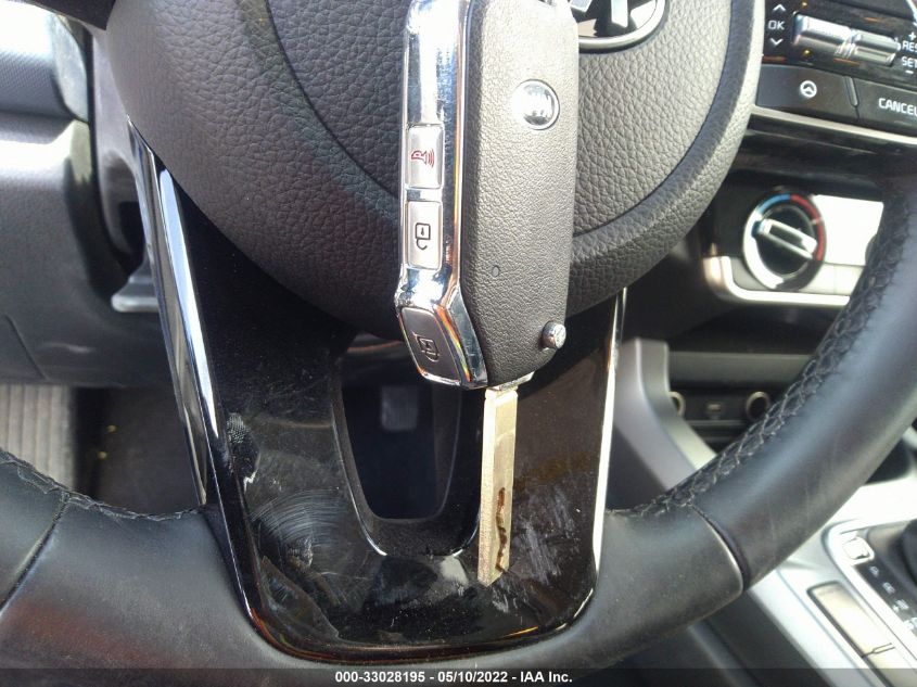 2021 KIA SELTOS S KNDEUCAA2M7154936