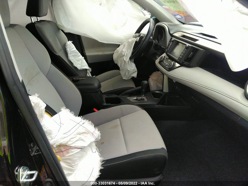VIN 2T3WFREV2HW343207 2017 TOYOTA RAV4 XLE
