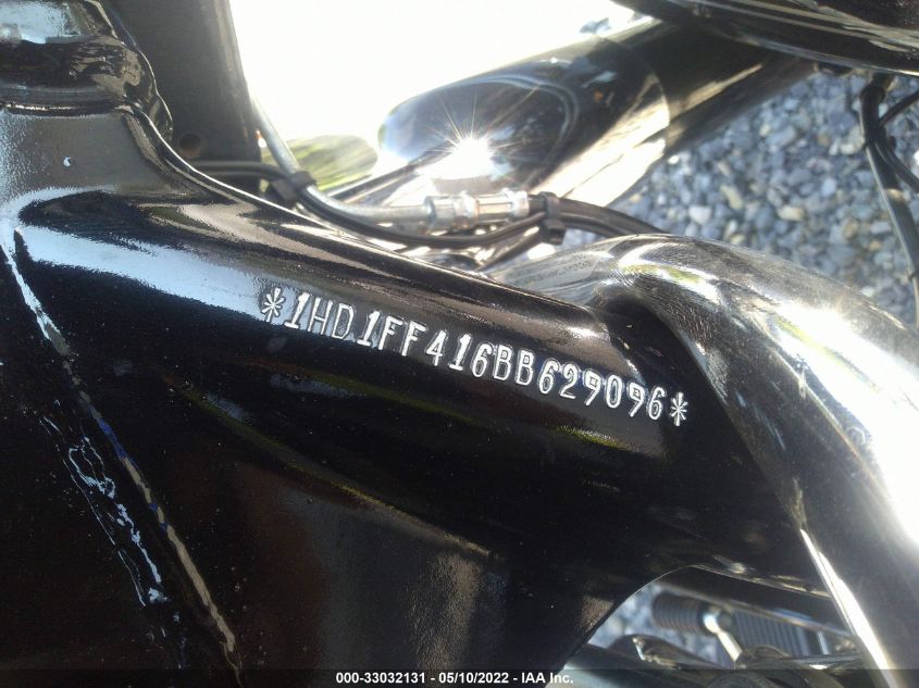 2011 HARLEY-DAVIDSON FLHTC 1HD1FF416BB629096