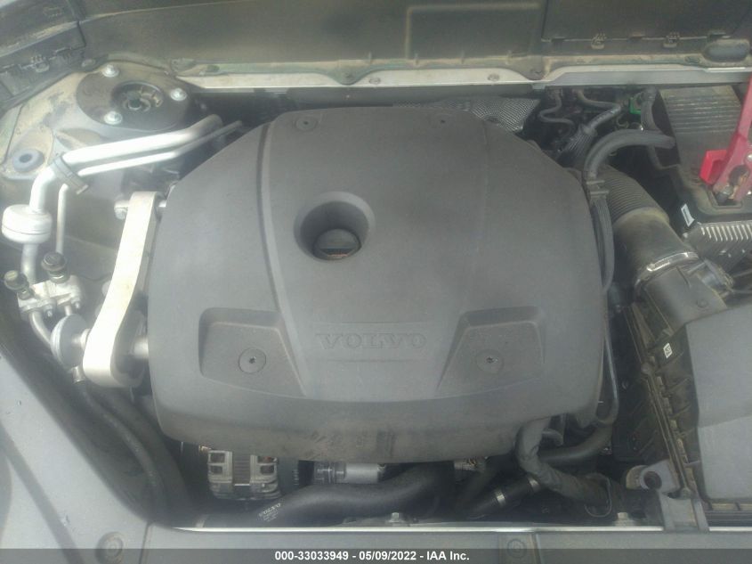 2017 VOLVO XC90 MOMENTUM YV4102KK9H1107890