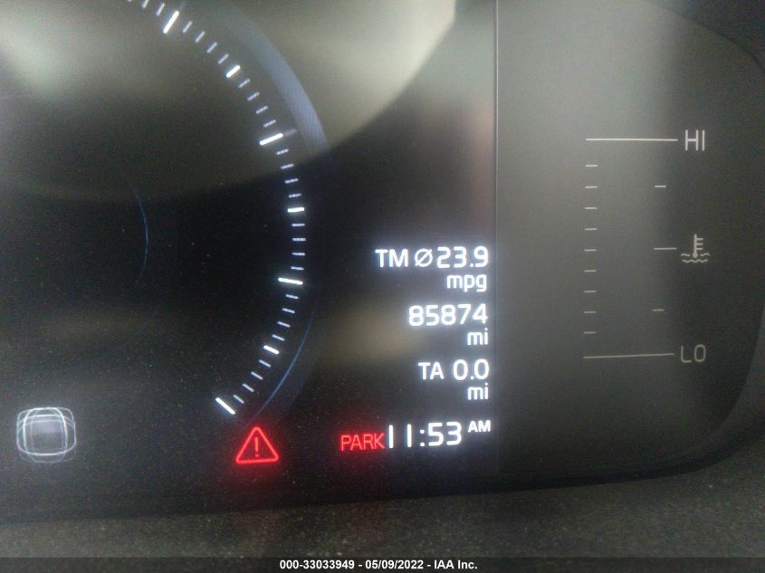 2017 VOLVO XC90 MOMENTUM YV4102KK9H1107890