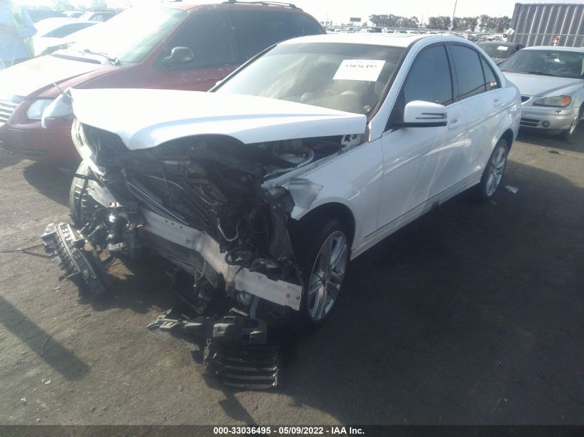 2013 MERCEDES-BENZ C-CLASS C 250 WDDGF4HB8DG090284