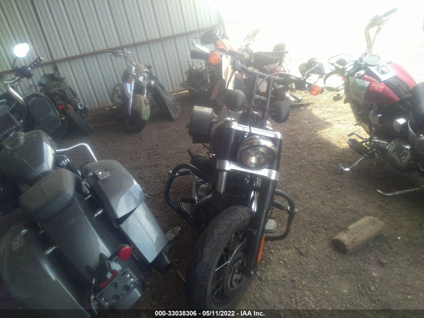 2019 HARLEY-DAVIDSON FLSL 1HD1YDJ25KB026331