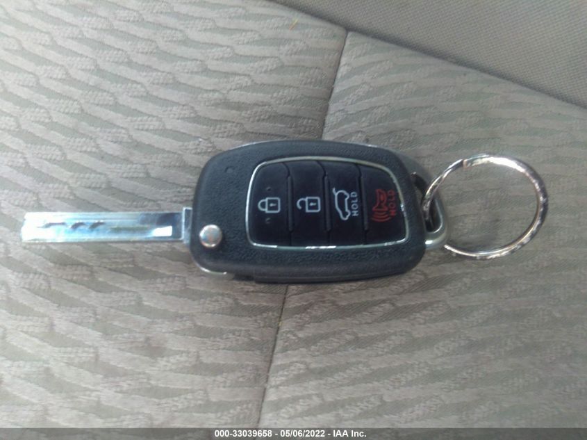 2017 HYUNDAI SANTA FE SPORT 2.4L 5NMZTDLB7HH026450