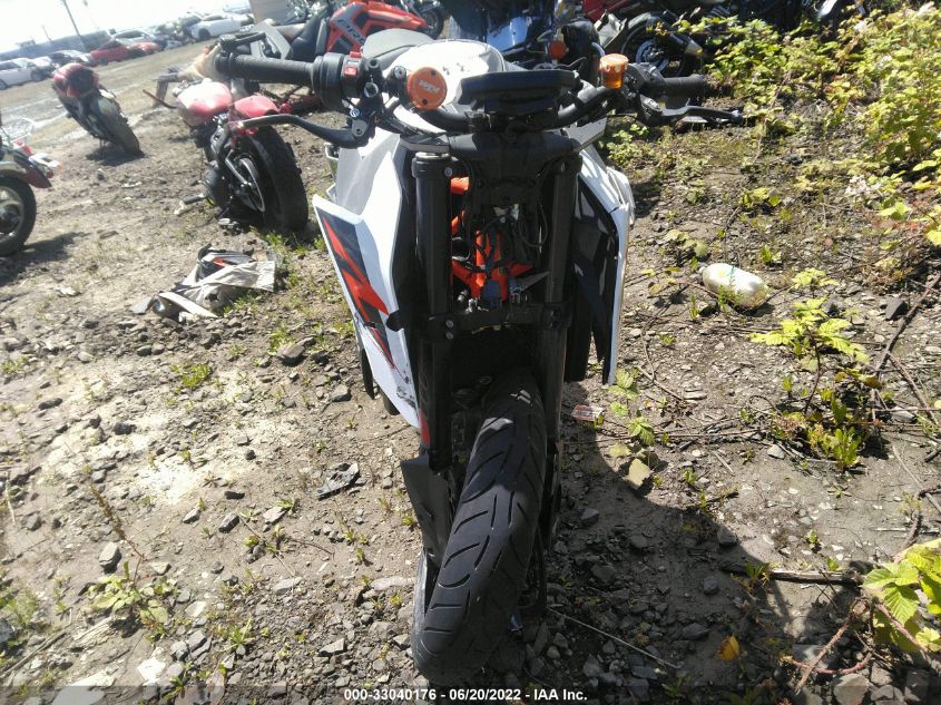 2018 KTM 1290 SUPER DUKE R VBKV3940XJM981135