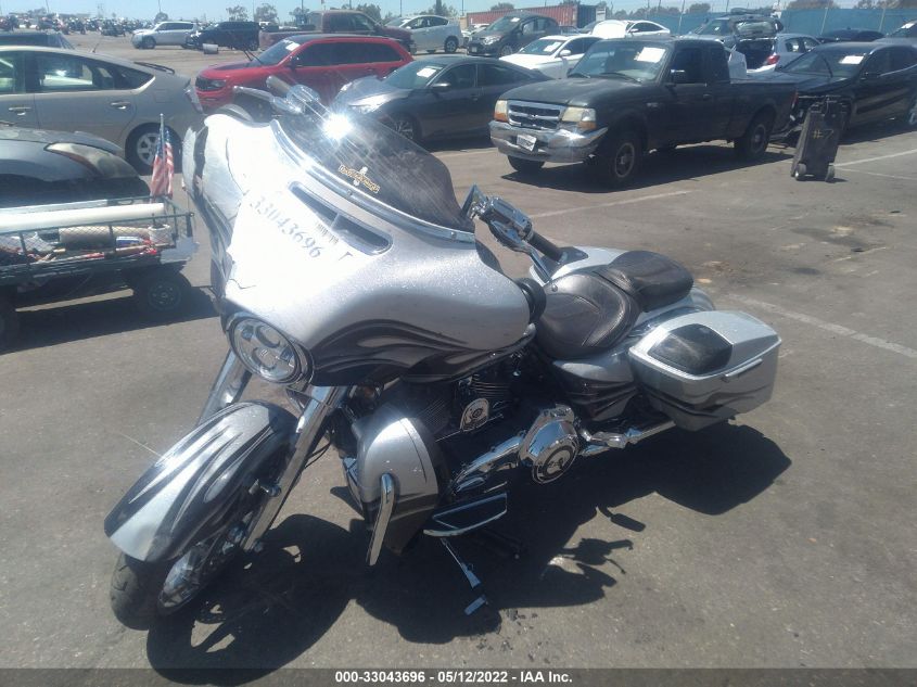 2015 HARLEY-DAVIDSON FLHXSE CVO STREET GLIDE 1HD1PXN33FB962137