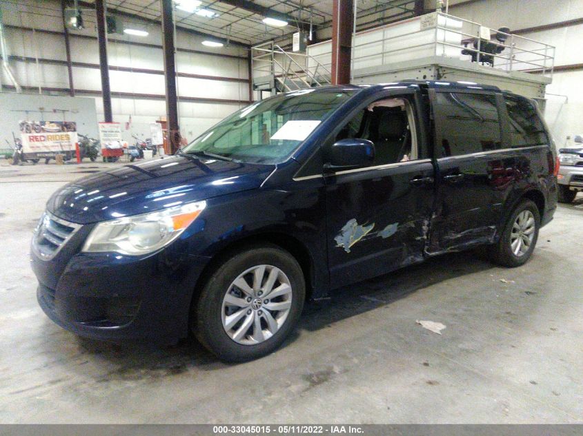 2014 VOLKSWAGEN ROUTAN SE W/RSE & NAVIGATION 2C4RVABG2ER134370