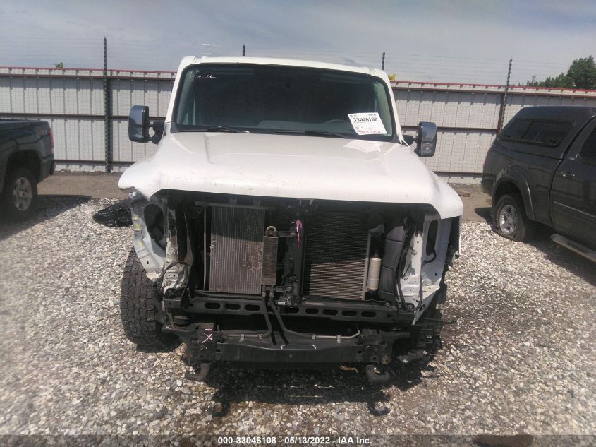2015 NISSAN NV SV 1N6AF0KX5FN807636
