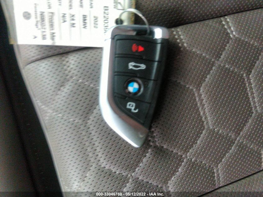 2022 BMW X4 M 5YM23EC08N9K07139