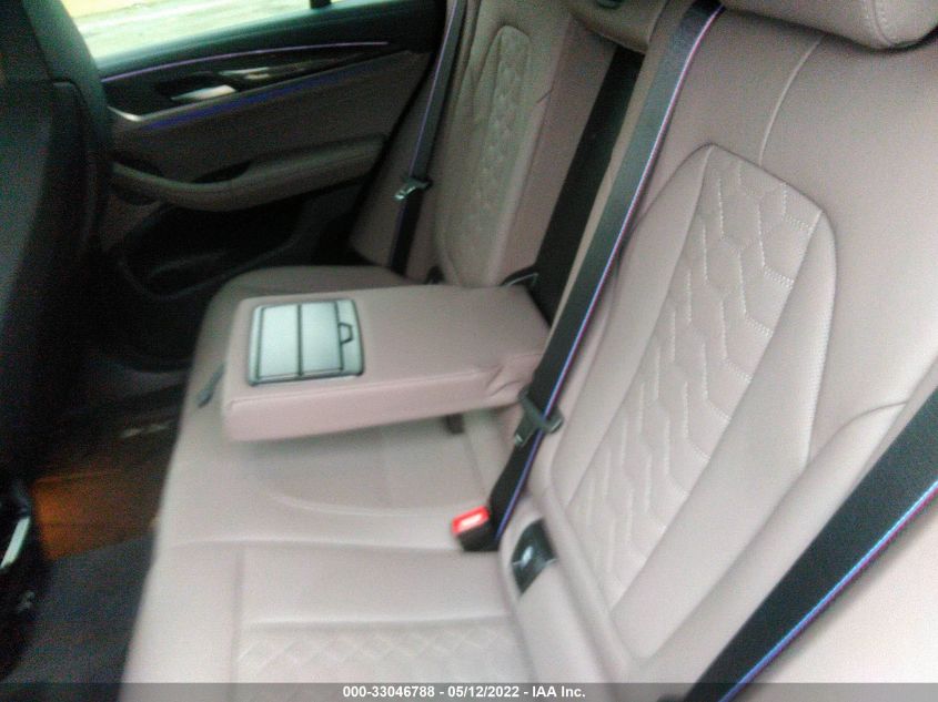 2022 BMW X4 M 5YM23EC08N9K07139