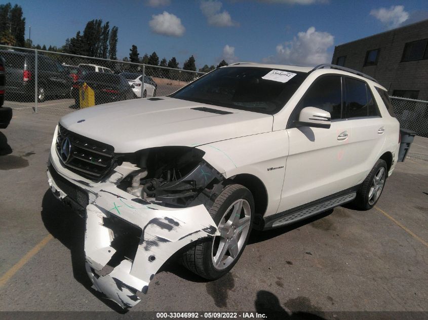 2013 MERCEDES-BENZ M-CLASS ML 550 4JGDA7DB1DA175758