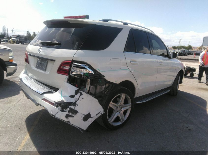 2013 MERCEDES-BENZ M-CLASS ML 550 4JGDA7DB1DA175758