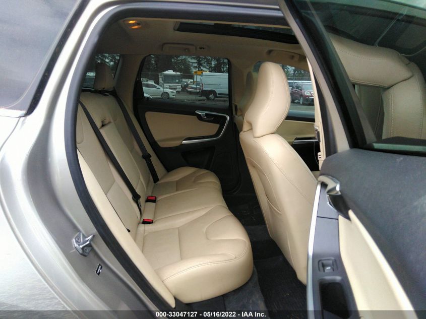 2016 VOLVO XC60 T5 DRIVE-E PREMIER YV440MDK5G2901770